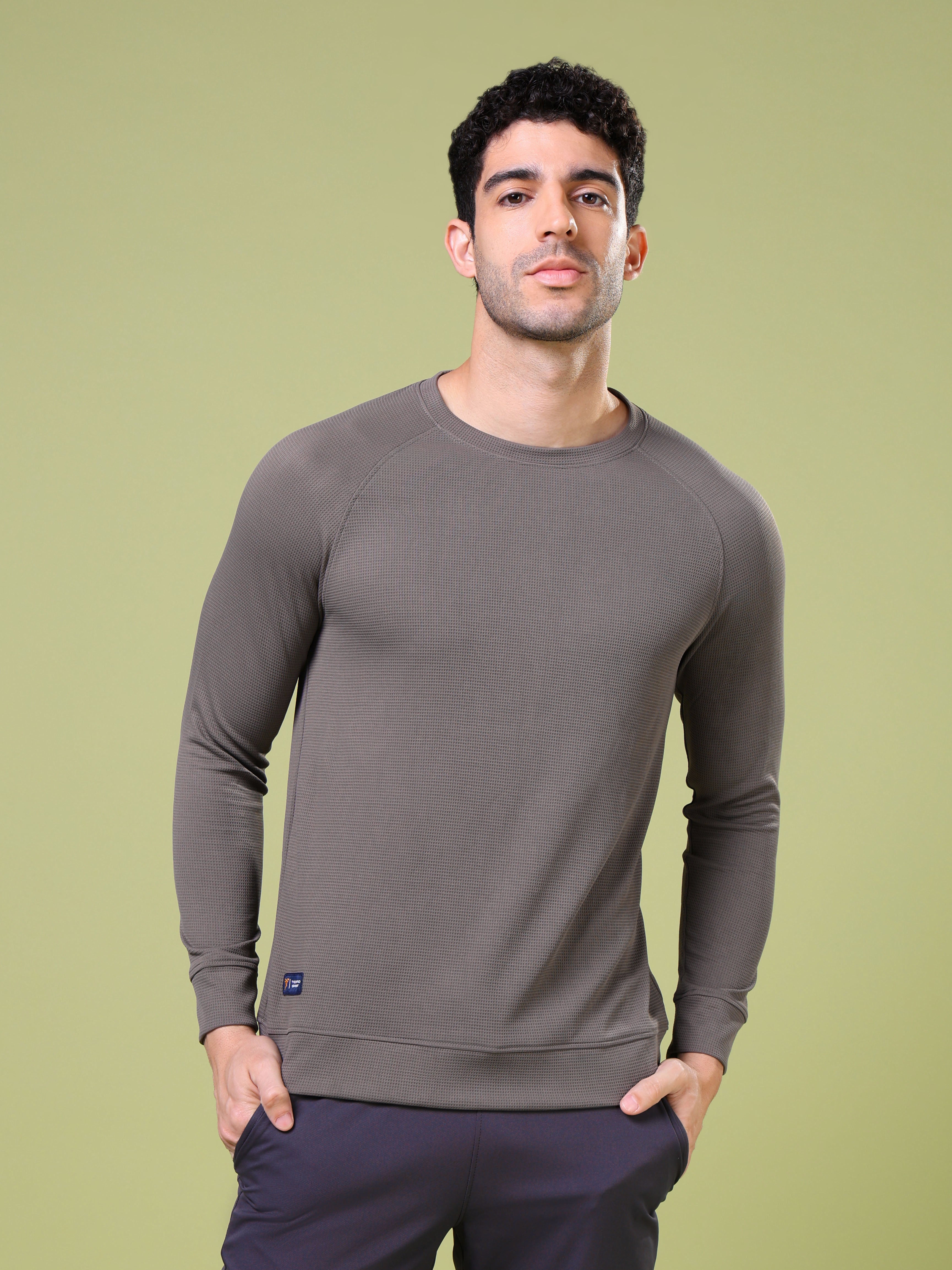 Men Cubic Melange Slim Fit Round Neck T-shirt with TECHNOCOOL+