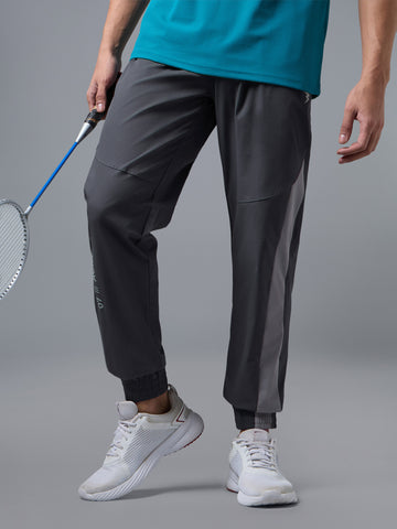 Men Solid Slim Fit Sports Joggers with TECHNOLITE
