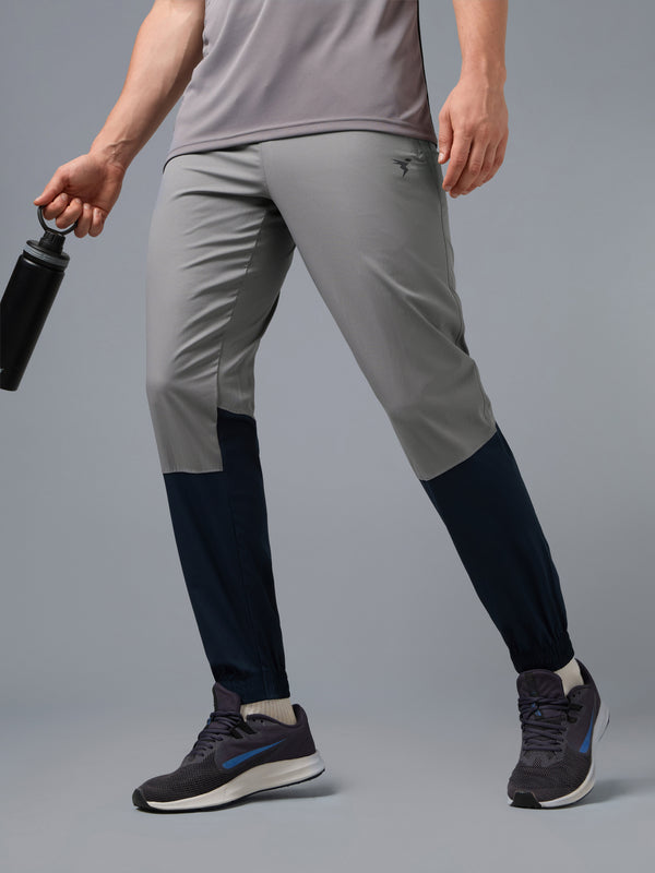 Men Colorblock Slim Fit Joggers with TECHNOLITE STRETCH