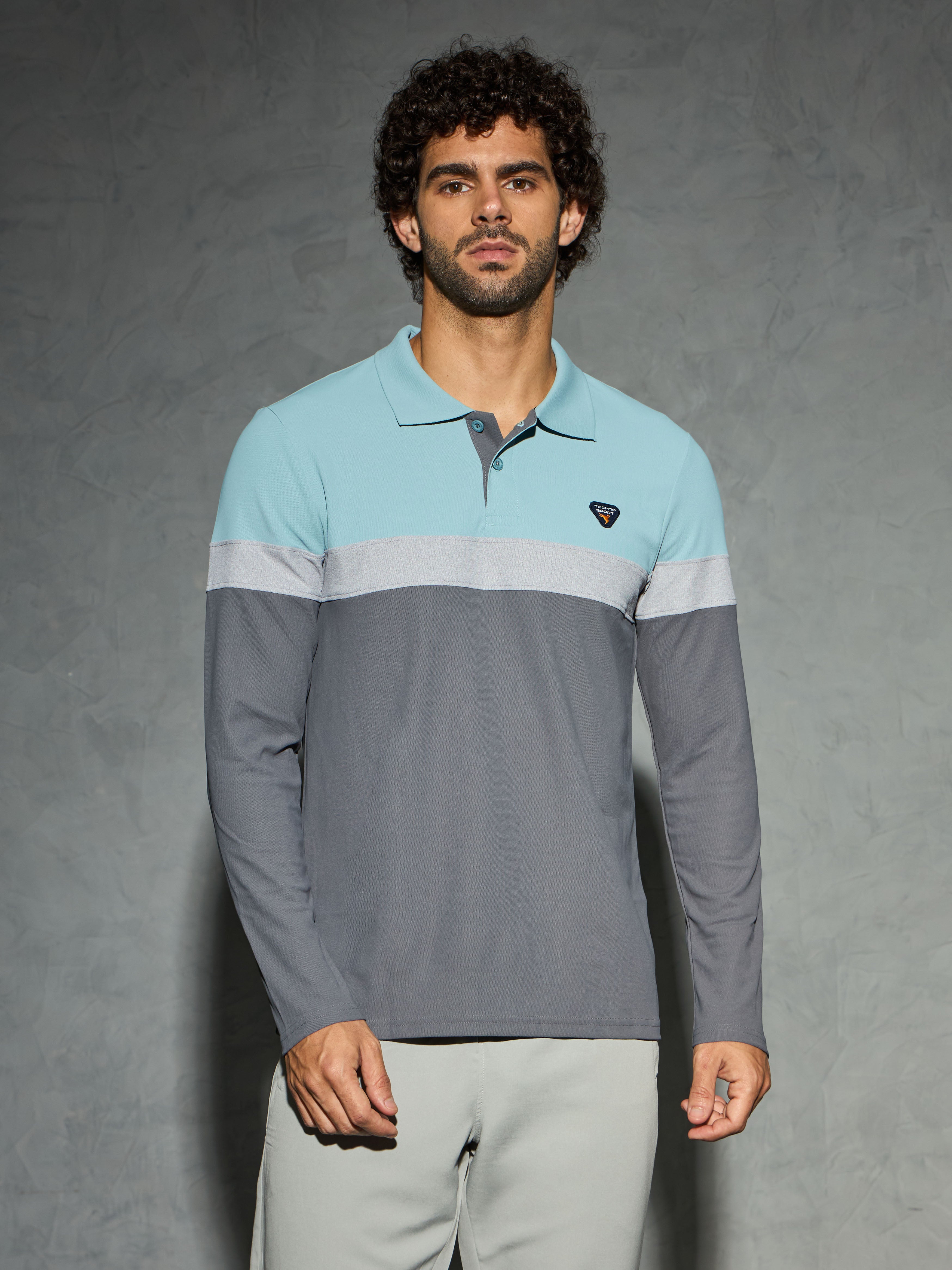 Men Colorblock Slim Fit Polo T-shirt with MATPIQ