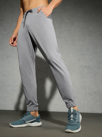 Men Solid Slim Fit Joggers with ELASTOPLUS
