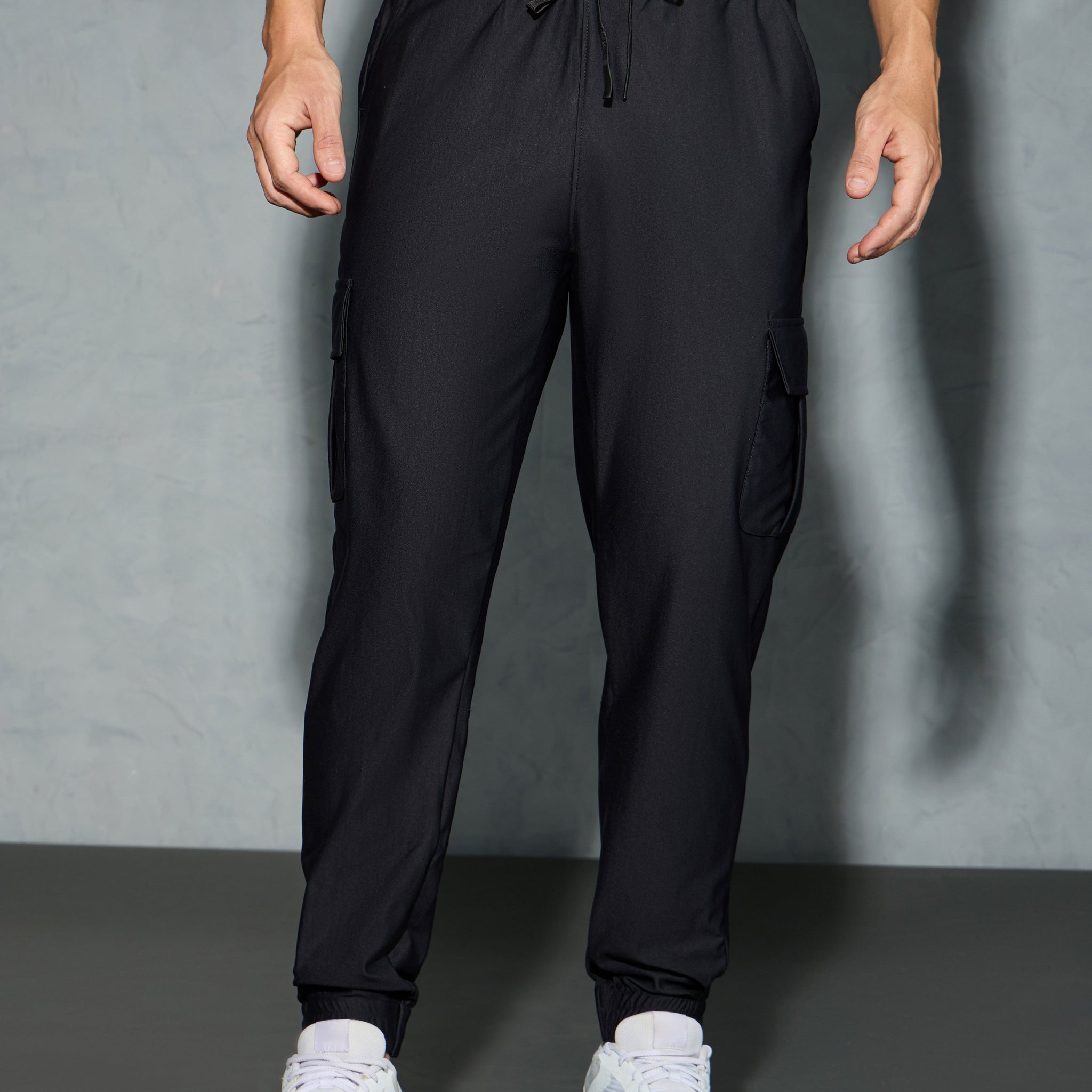 Men Solid Slim Fit Cargo Joggers with DURACOOL+
