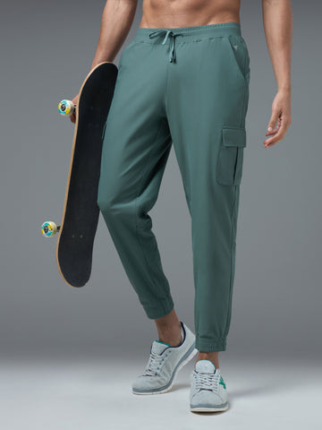 Men Solid Slim Fit Cargo Joggers with DURACOOL+