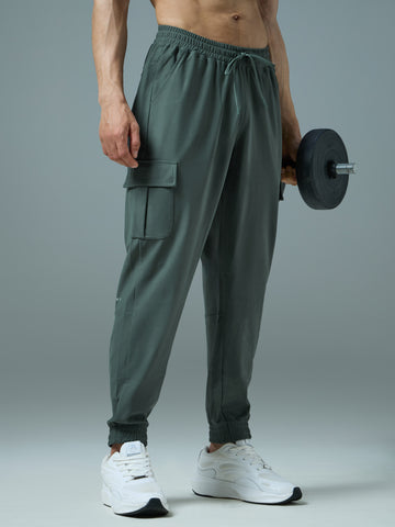 Men Solid Slim Fit Cargo Joggers with DURACOOL+