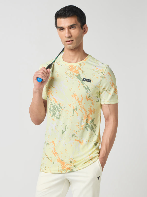 Men Abstract Print Slim Fit Crew Neck T-shirt with TECHNO COOL+