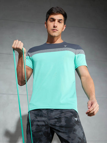 Men Colorblock Slim Fit Crew Neck T-shirt with MATPIQ