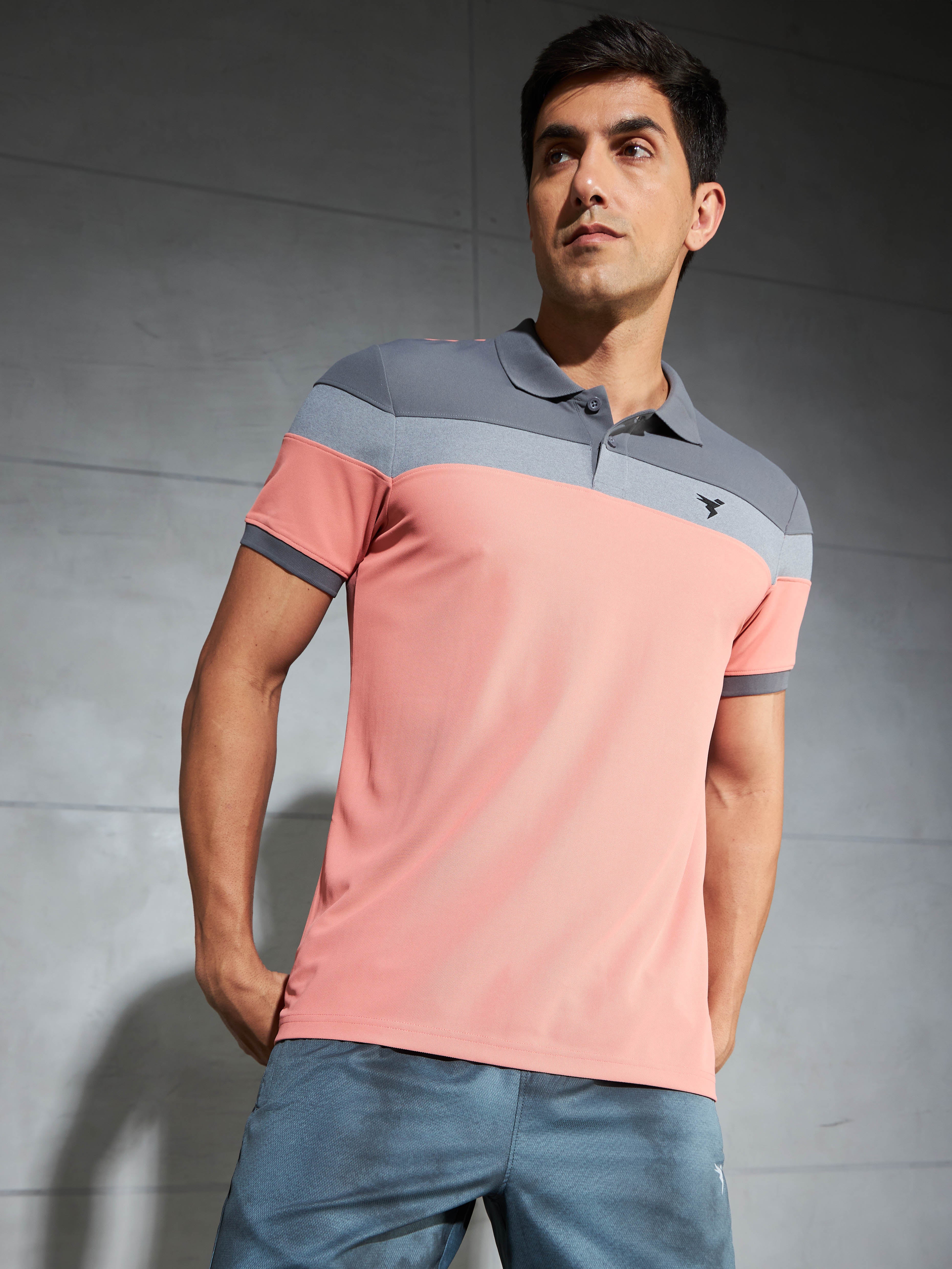 Men Colorblock Slim Fit Polo T-shirt with MATPIQ
