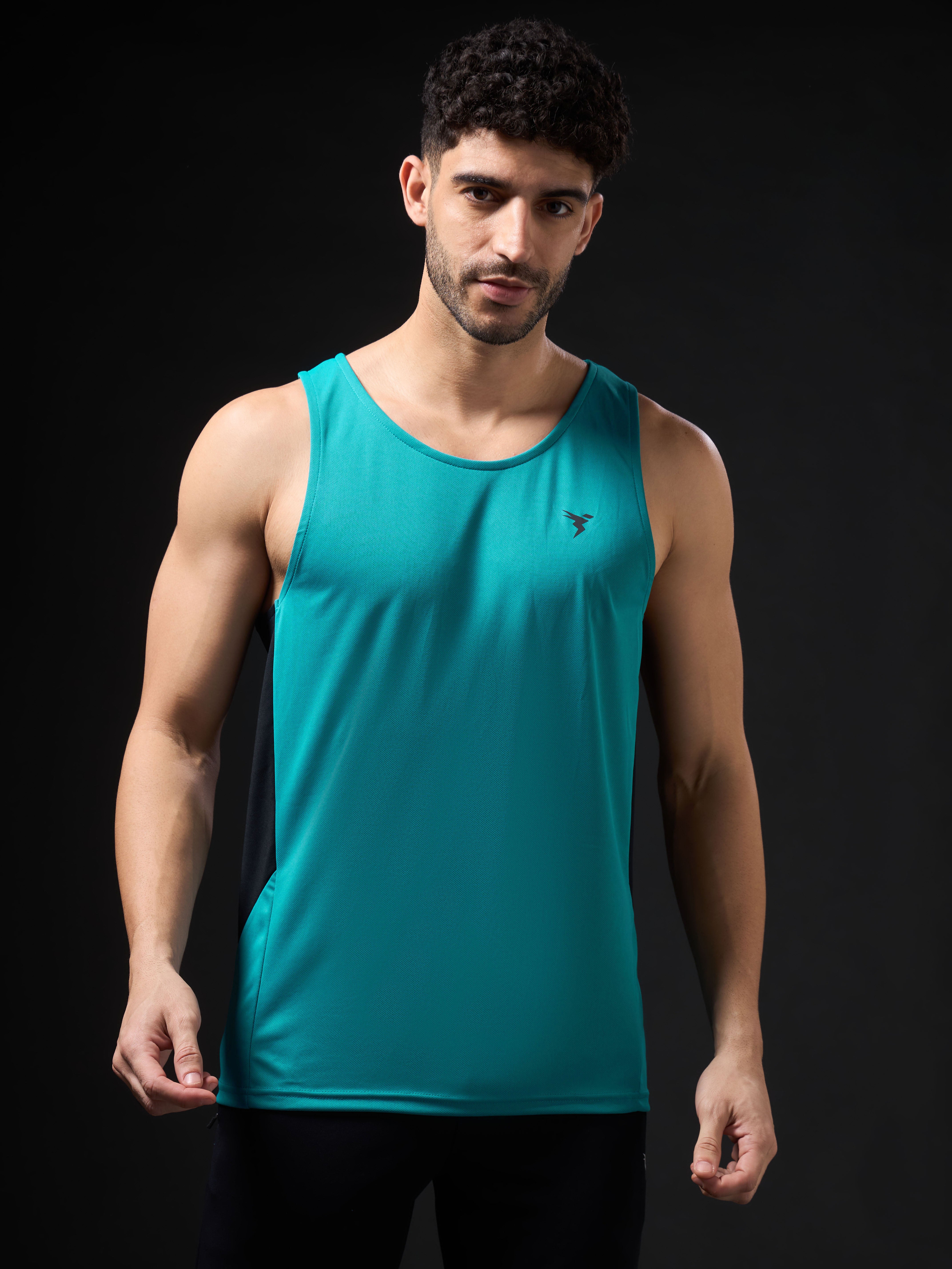 Men Solid Slim Fit Scoop Neck Sports Innerwear Vest with TECHNO COOL+