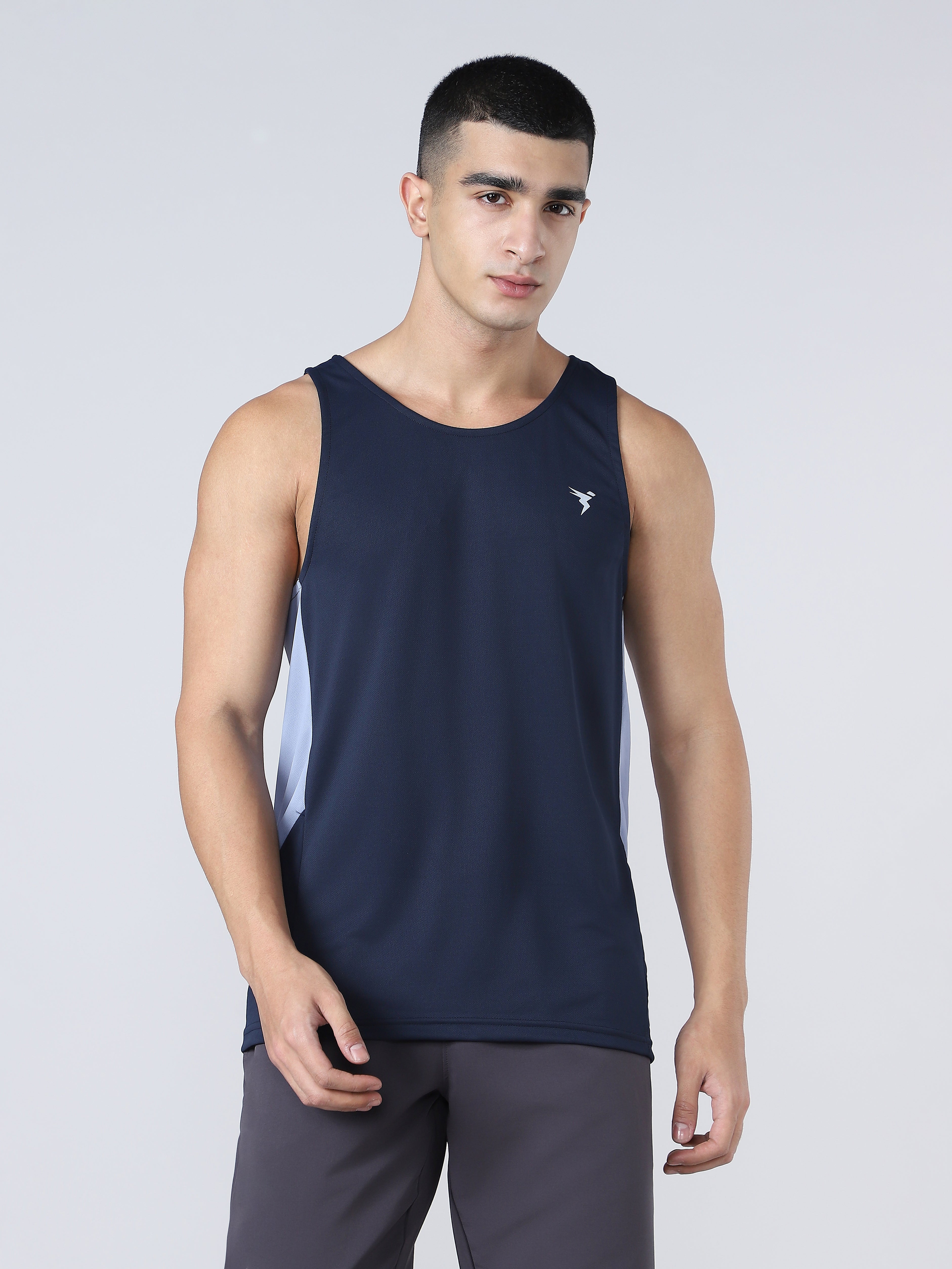 Men Solid Slim Fit Scoop Neck Sports Innerwear Vest with TECHNO COOL+