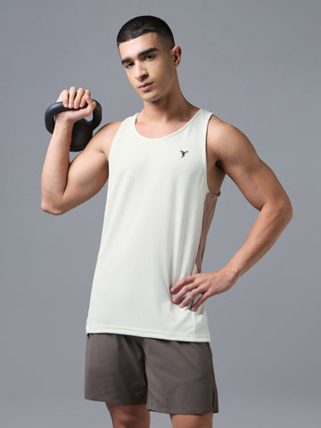 Men Colourblock Slim Fit Scoop Neck Sports Innerwear Vest with TECHNO COOL+