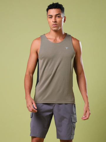 Men Solid Slim Fit Scoop Neck Sports Innerwear Vest with TECHNO COOL+