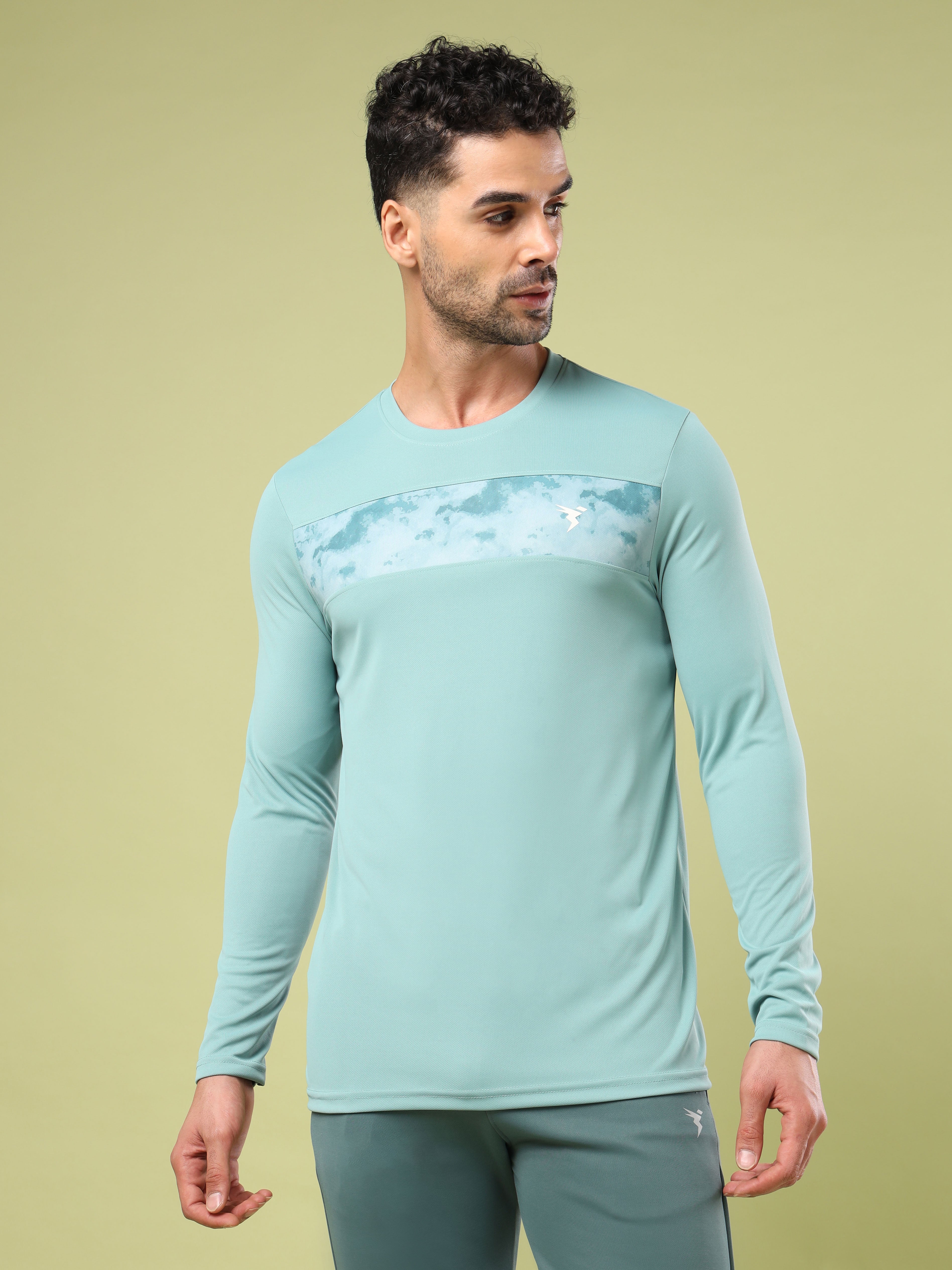 Men Printed Slim Fit Round Neck Sports T-shirt with TECHNO COOL+