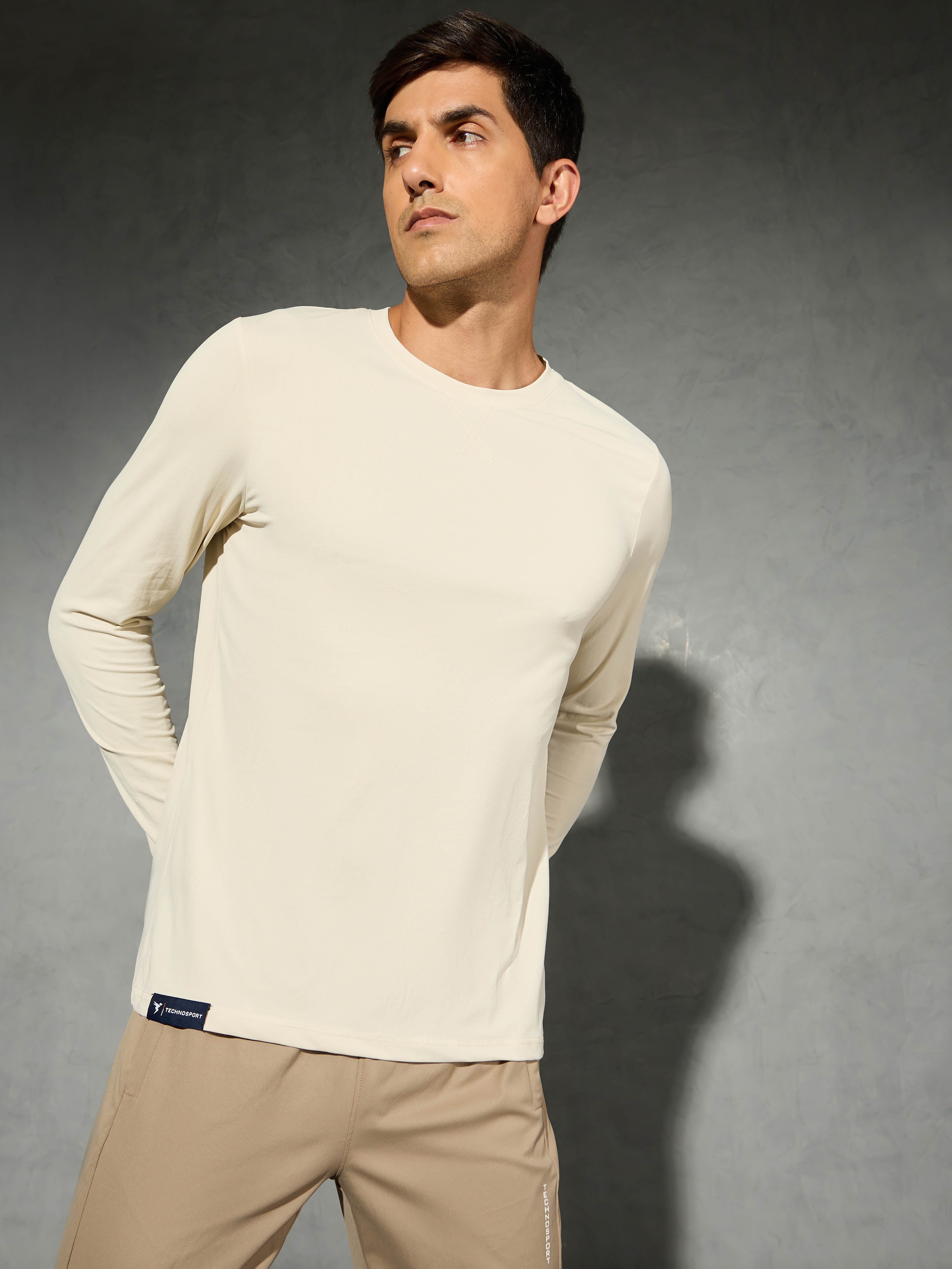 Men Solid Slim Fit Round Neck Sports T-shirt with COTFLEX