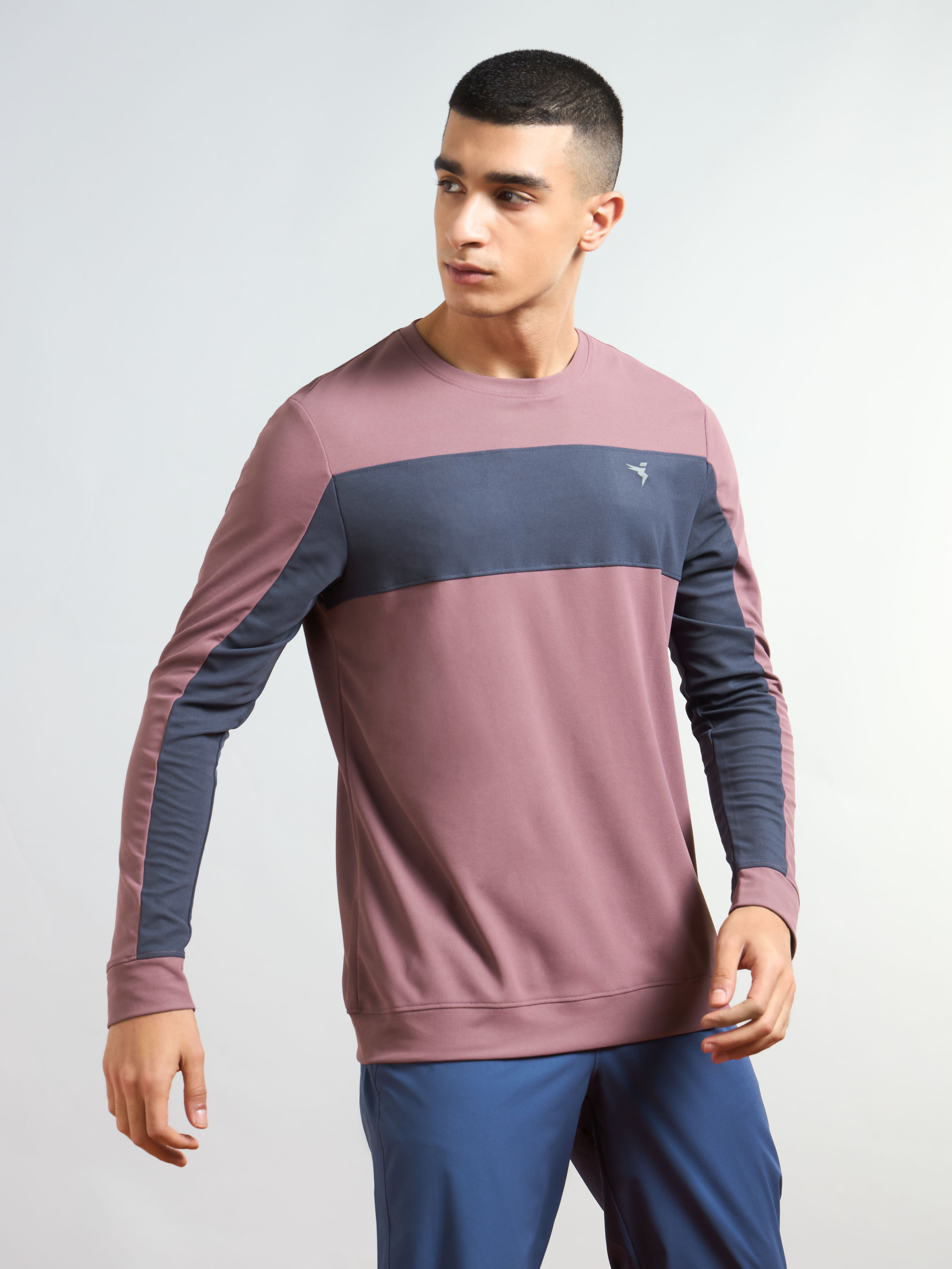 Men Colorblock Slim Fit T-shirt with MATPIQ