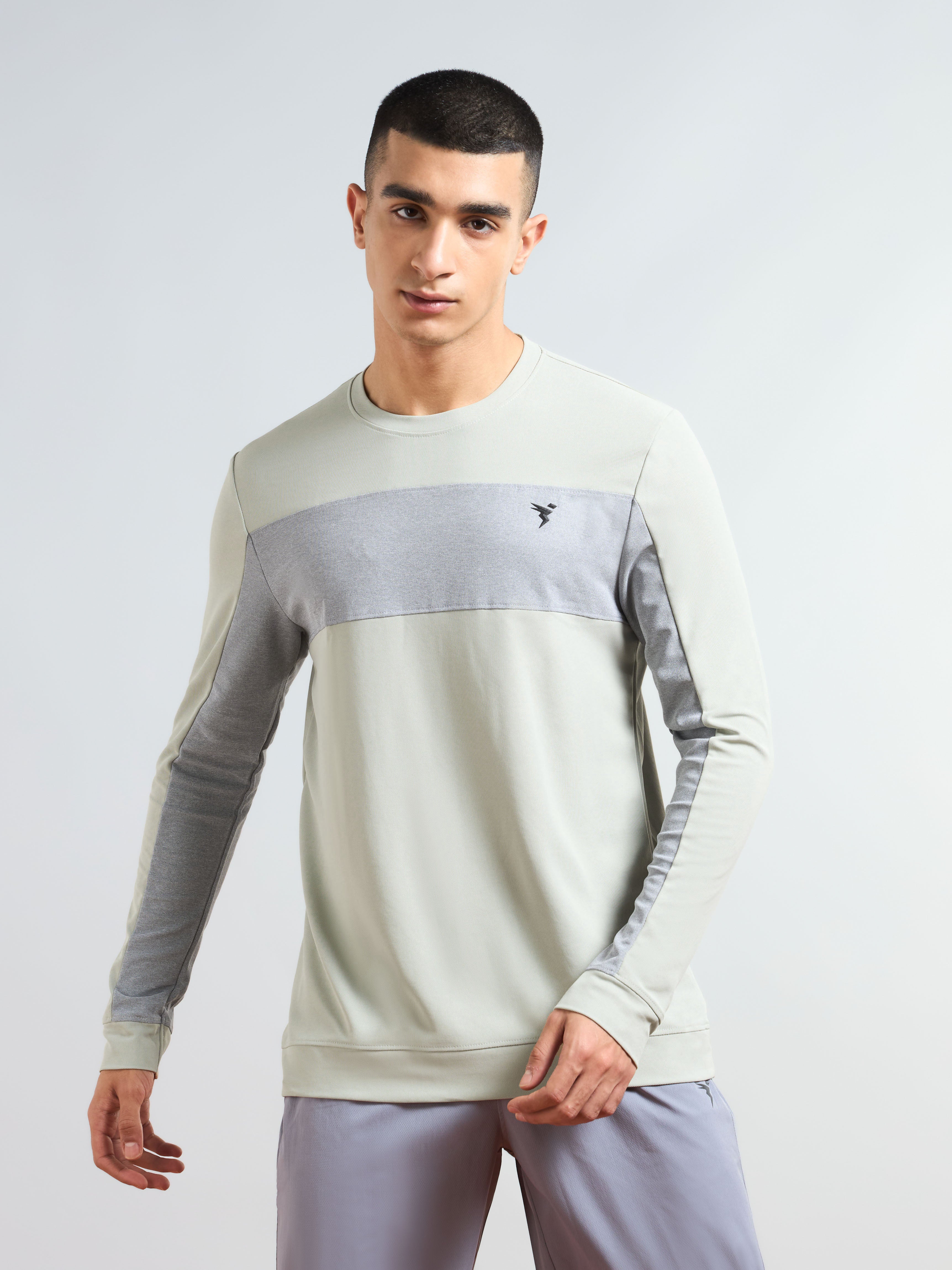 Men Colorblock Slim Fit T-shirt with MATPIQ