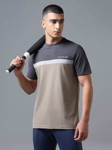 Men Colorblock Slim Fit Crew Neck T-shirt with MATPIQ