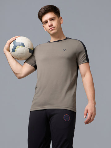 Men Solid Slim Fit Crew Neck T-shirt with TECHNO COOL+