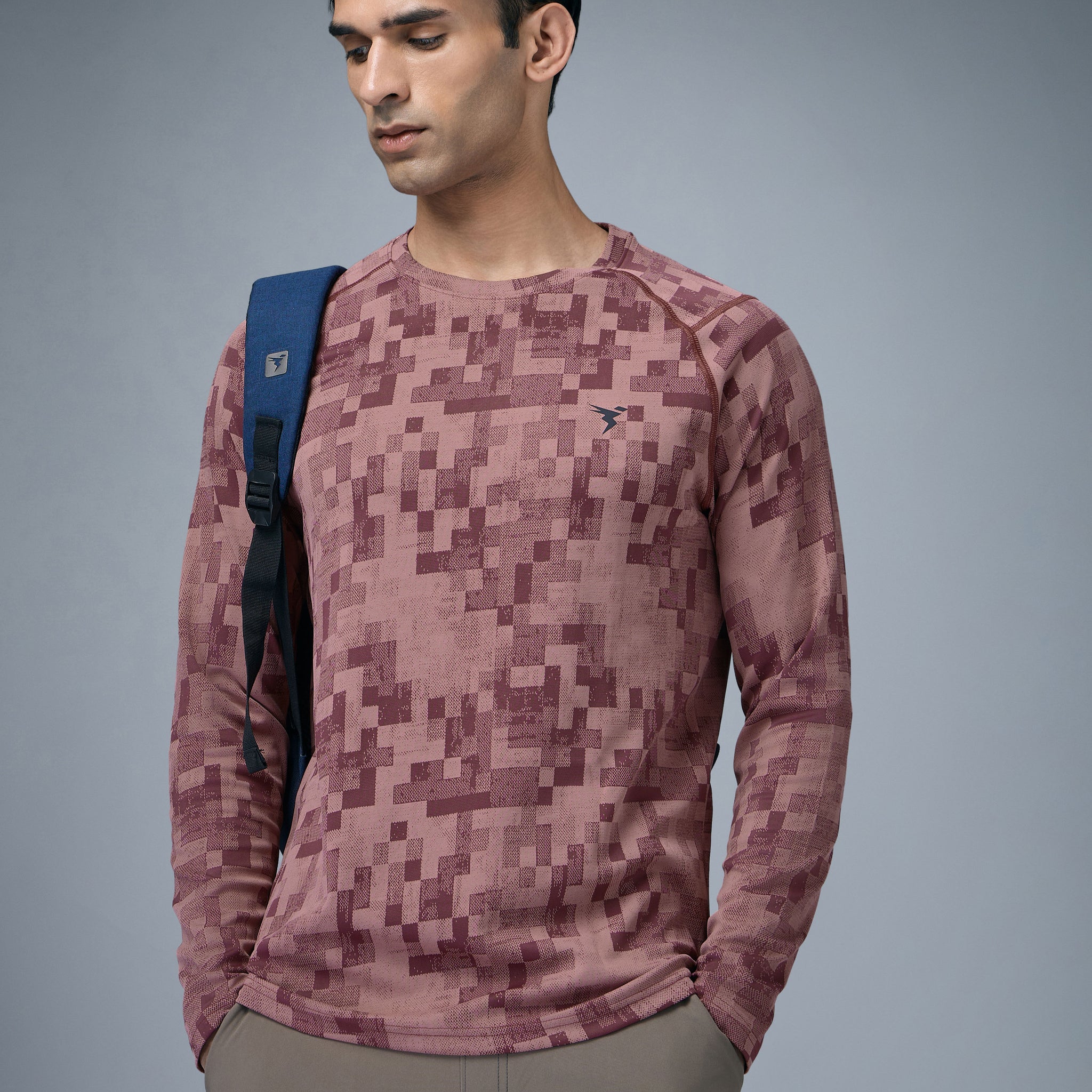 Men Jacquard Slim Fit Round Neck T-shirt with DOUBLE COOL