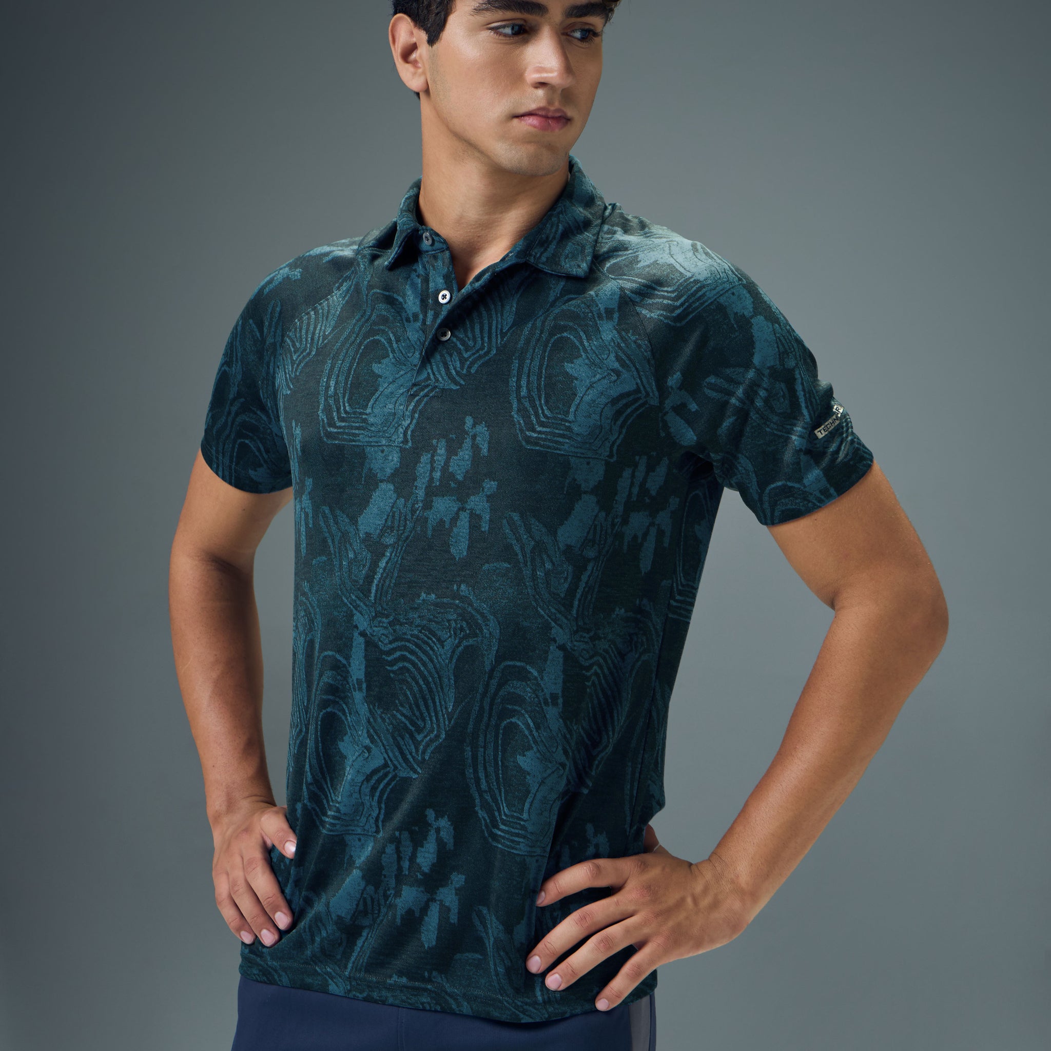 Men Printed Slim Fit Polo T-shirt with TECHNOCOOL+