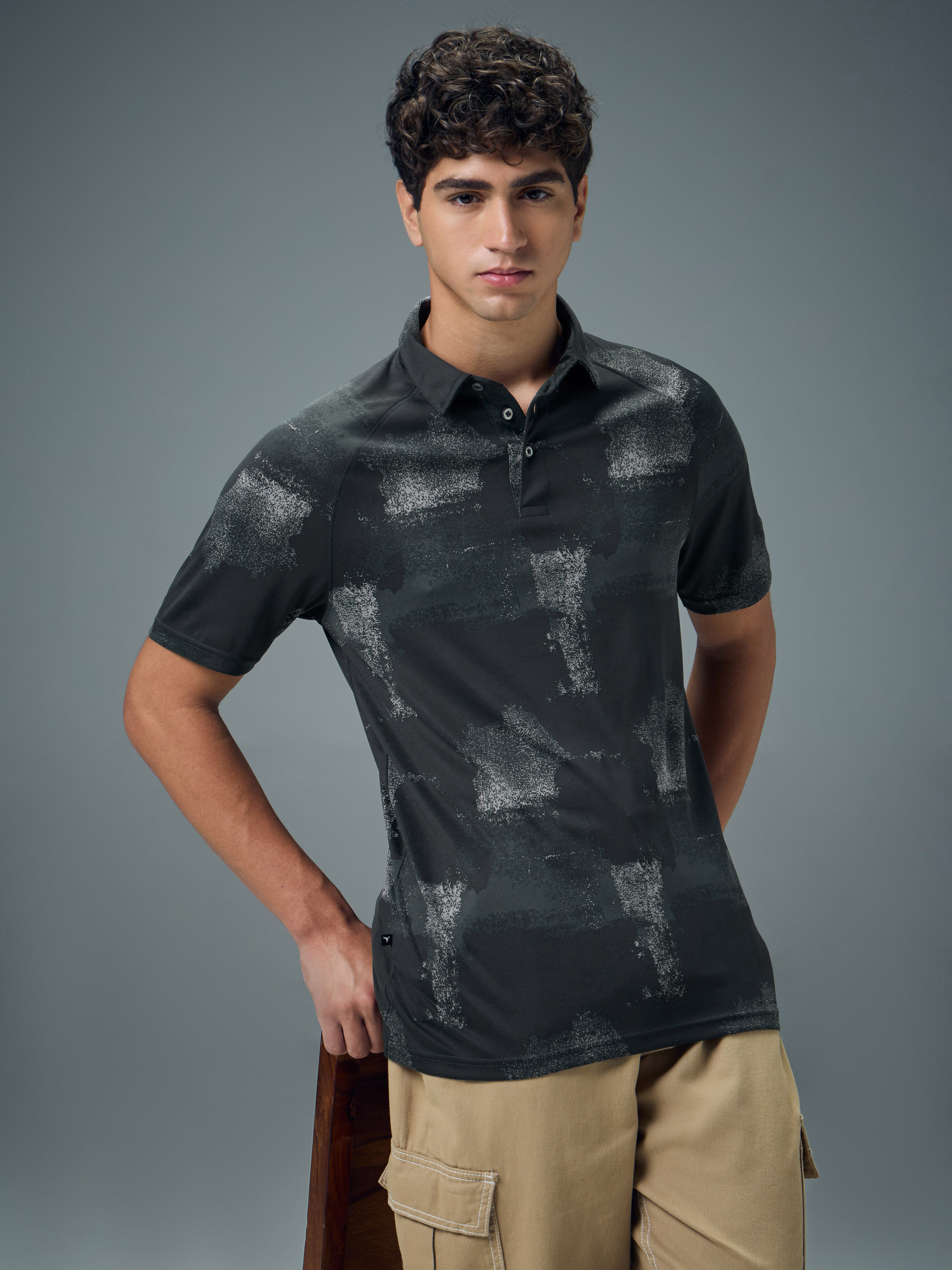 Men Printed Slim Fit Polo T-shirt with TECHNOCOOL+
