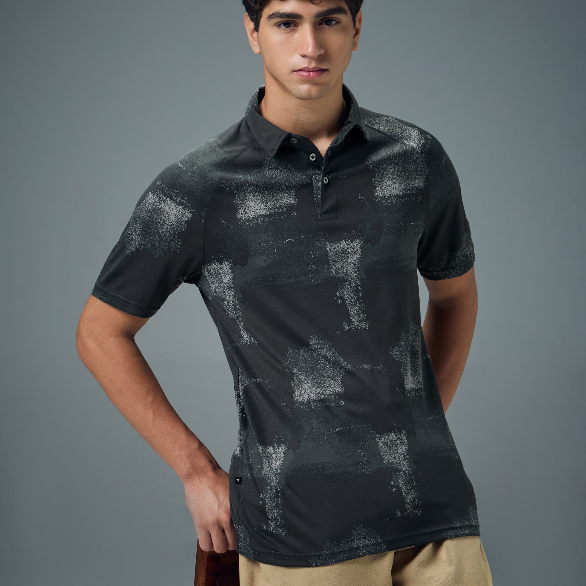 Men Printed Slim Fit Polo T-shirt with TECHNOCOOL+