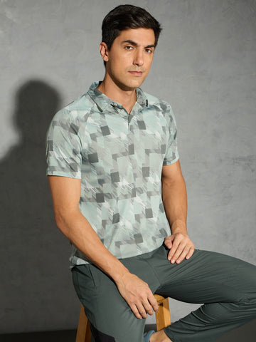 Men Printed Slim Fit Polo T-shirt with TECHNOCOOL+