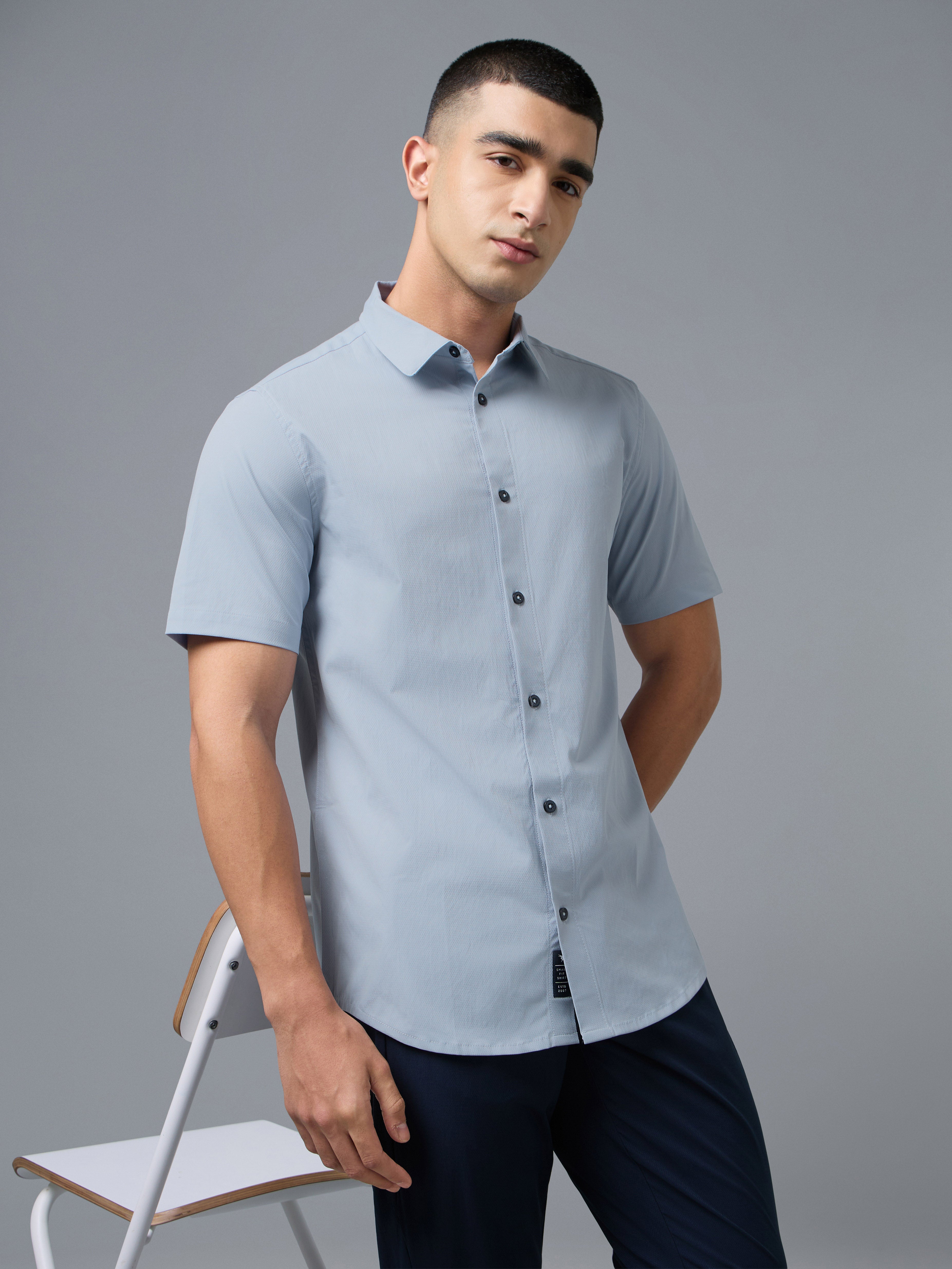 Men Solid Slim Fit Spread Collar Shirt with TS LYTRA