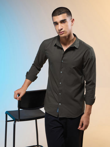 Men Solid Slim Fit Spread Collar Shirt with TS LYTRA