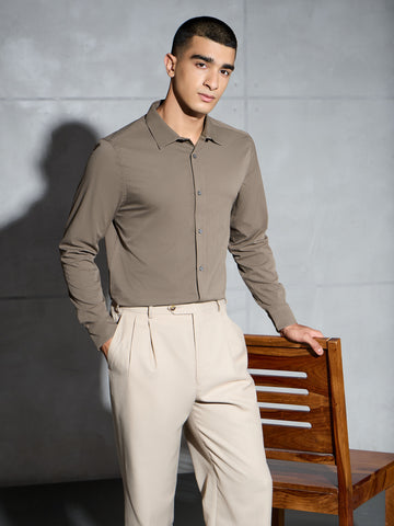 Men Solid Slim Fit Spread Collar Shirt with TS LYTRA