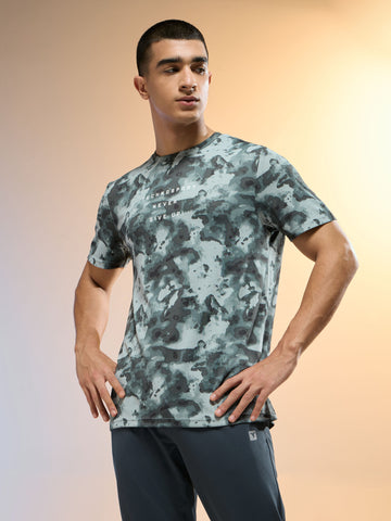 Men Printed Slim Fit Round Neck T-shirt with TECHNOCOOL+