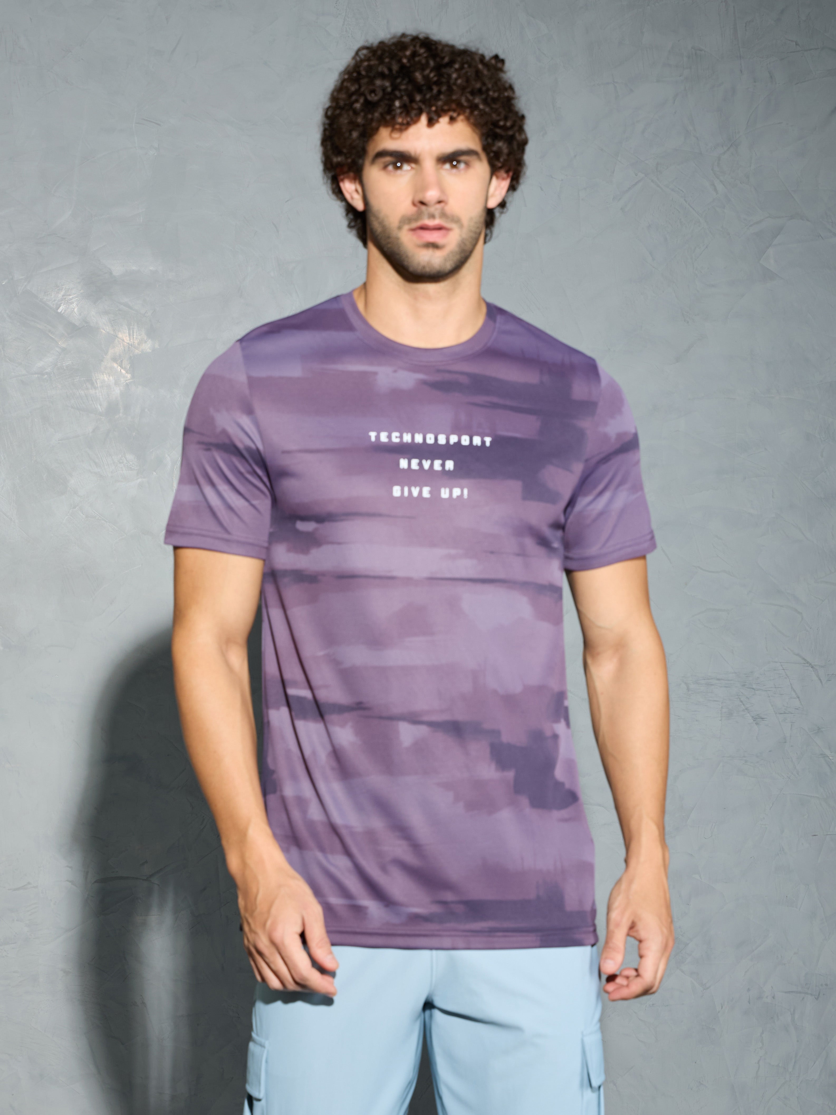 Men Printed Slim Fit Round Neck T-shirt with TECHNOCOOL+