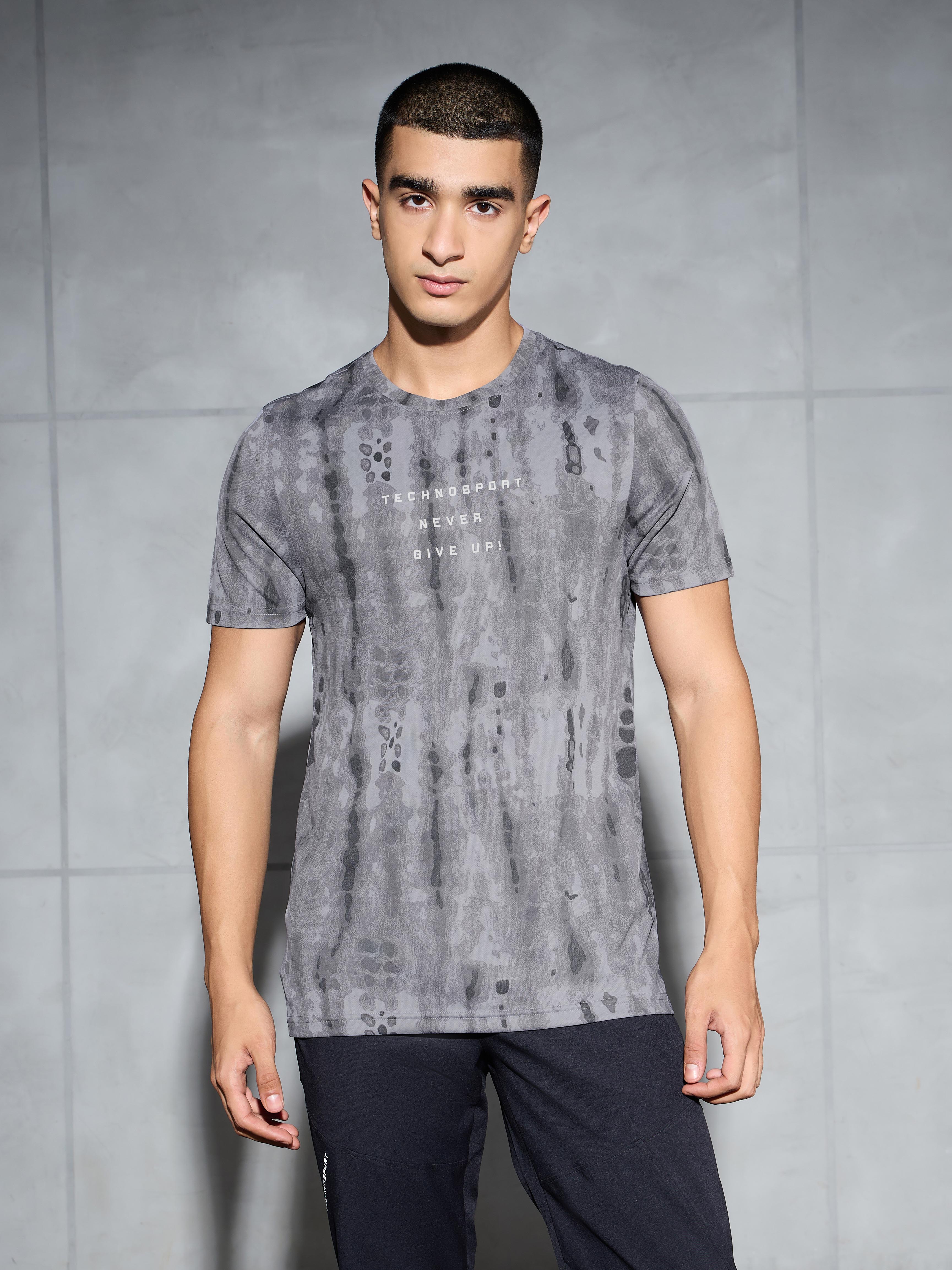 Men Printed Slim Fit Round Neck T-shirt with TECHNOCOOL+