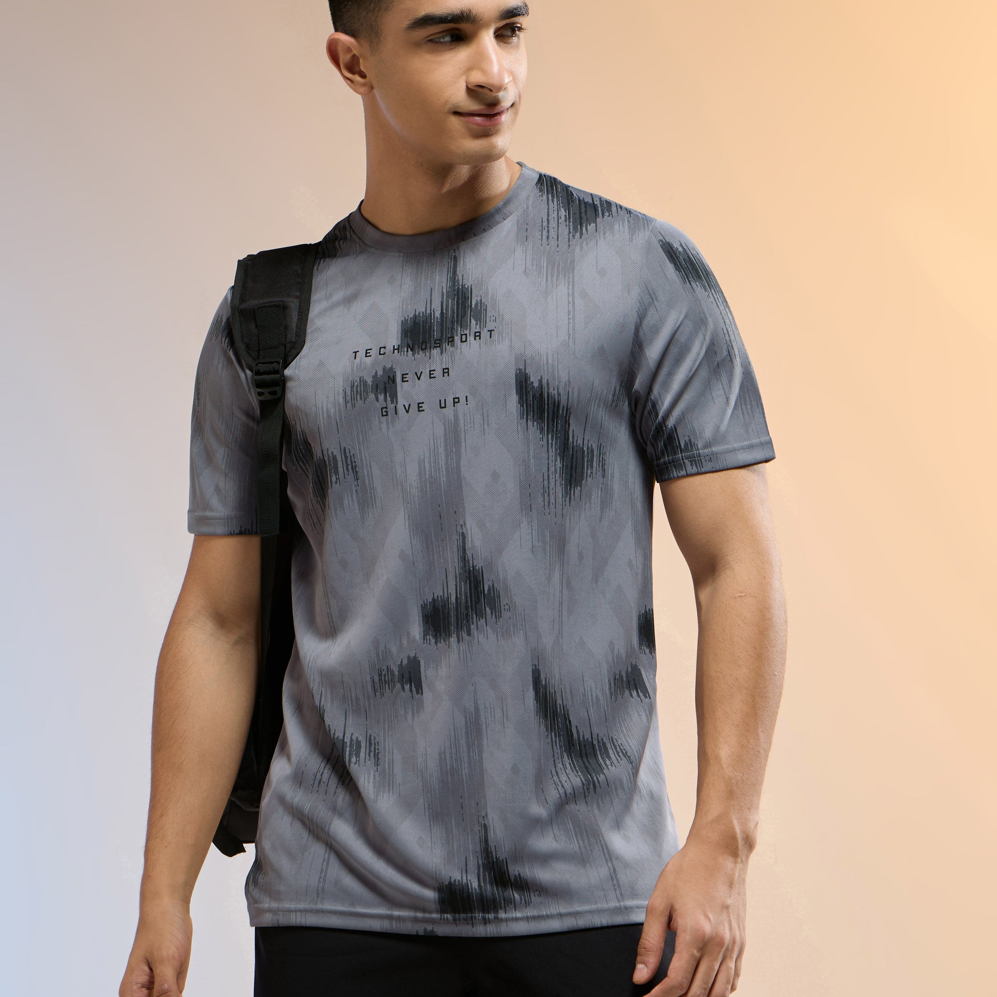 Men Printed Slim Fit Round Neck T-shirt with TECHNOCOOL+
