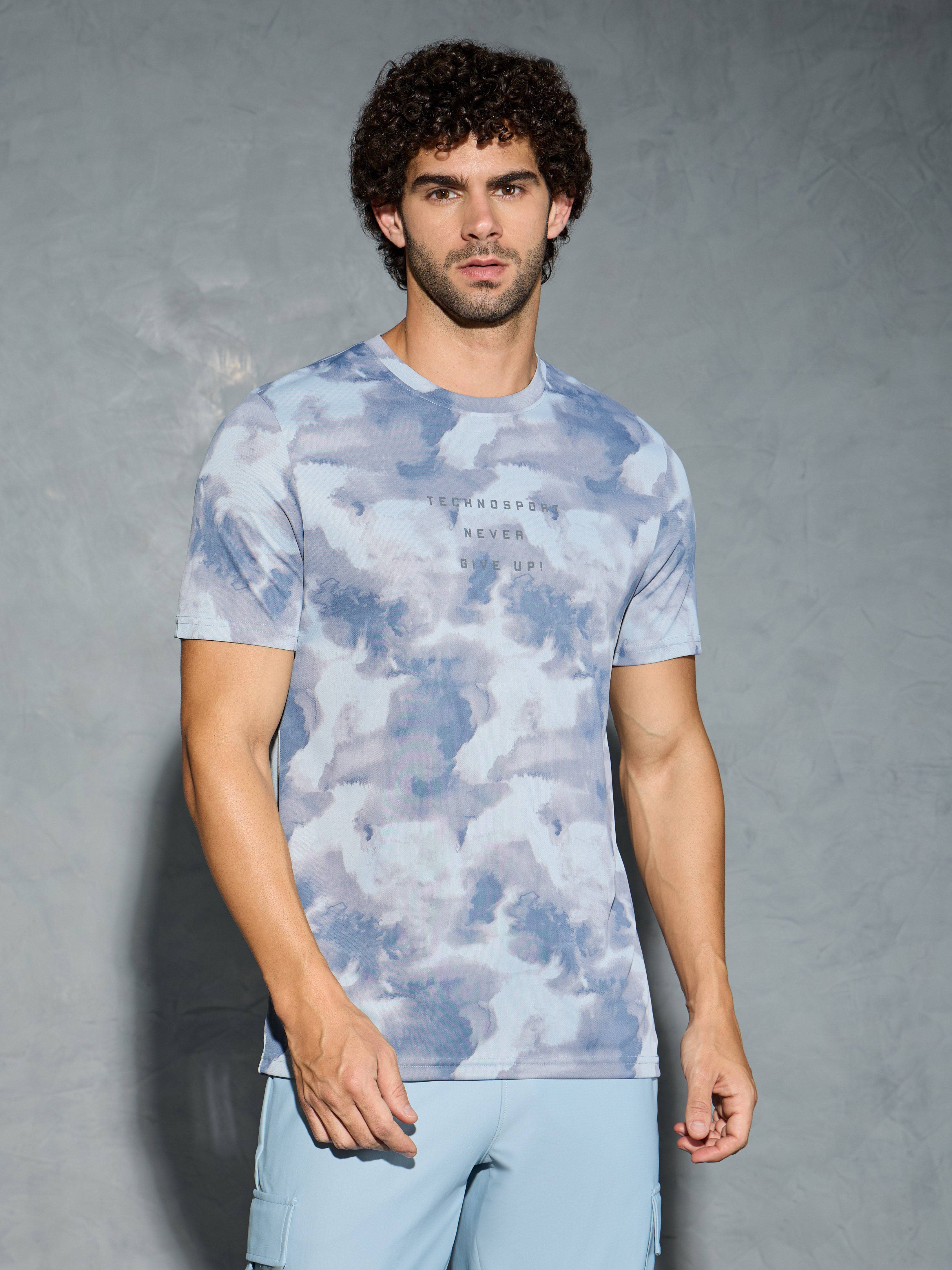 Men Printed Slim Fit Round Neck T-shirt with TECHNOCOOL+