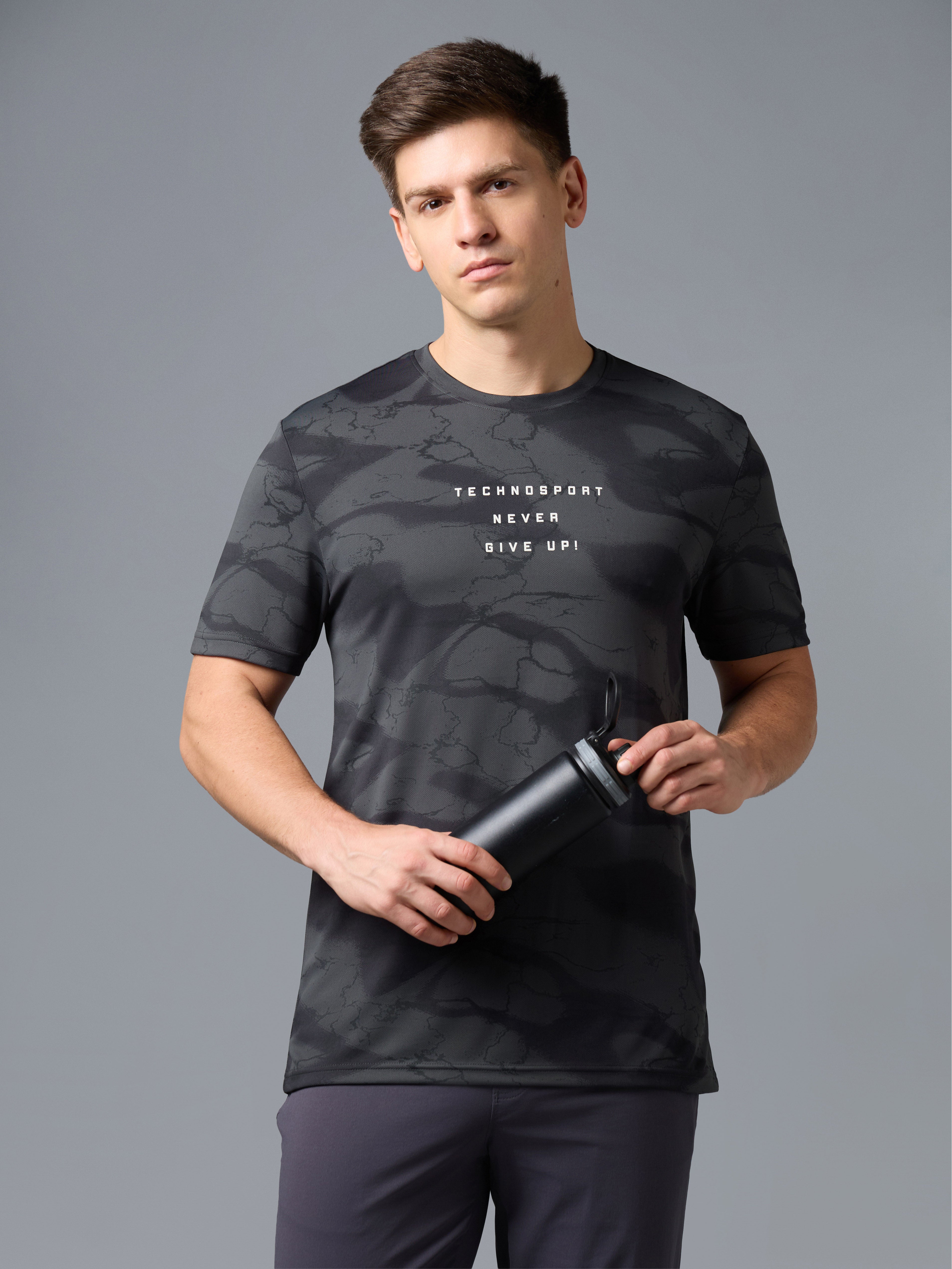 Men Printed Slim Fit Round Neck T-shirt with TECHNOCOOL+