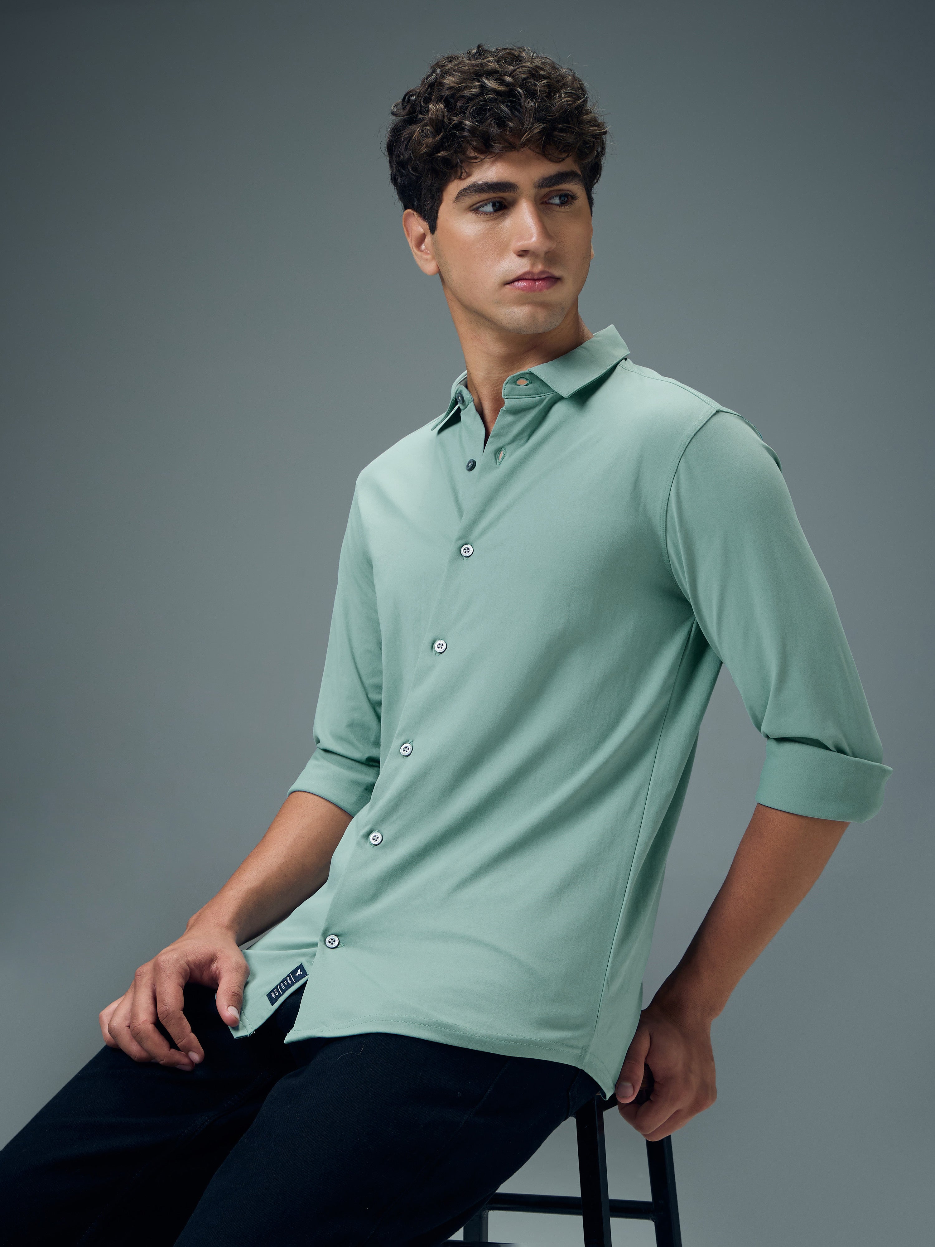 Men Solid Regular Fit Spread Collar Casual Shirt with COTFLEX