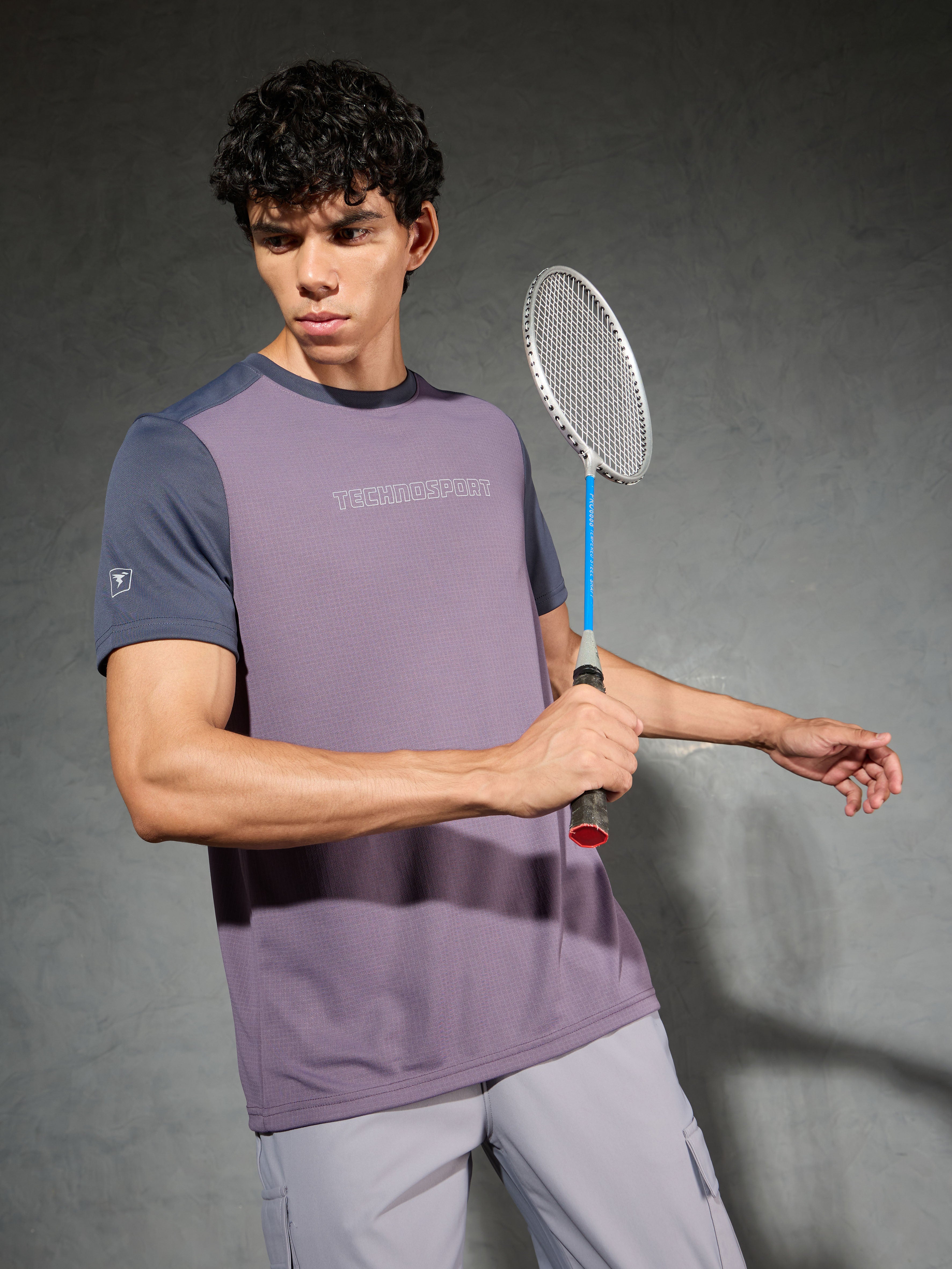 Men Colorblock Slim Fit Crew Neck T-shirt with TECHNO COOL+