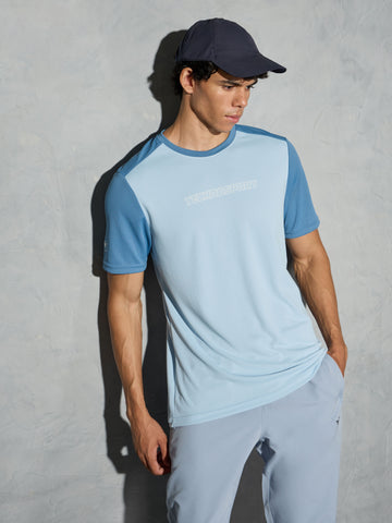 Men Colorblock Slim Fit Crew Neck T-shirt with TECHNO COOL+