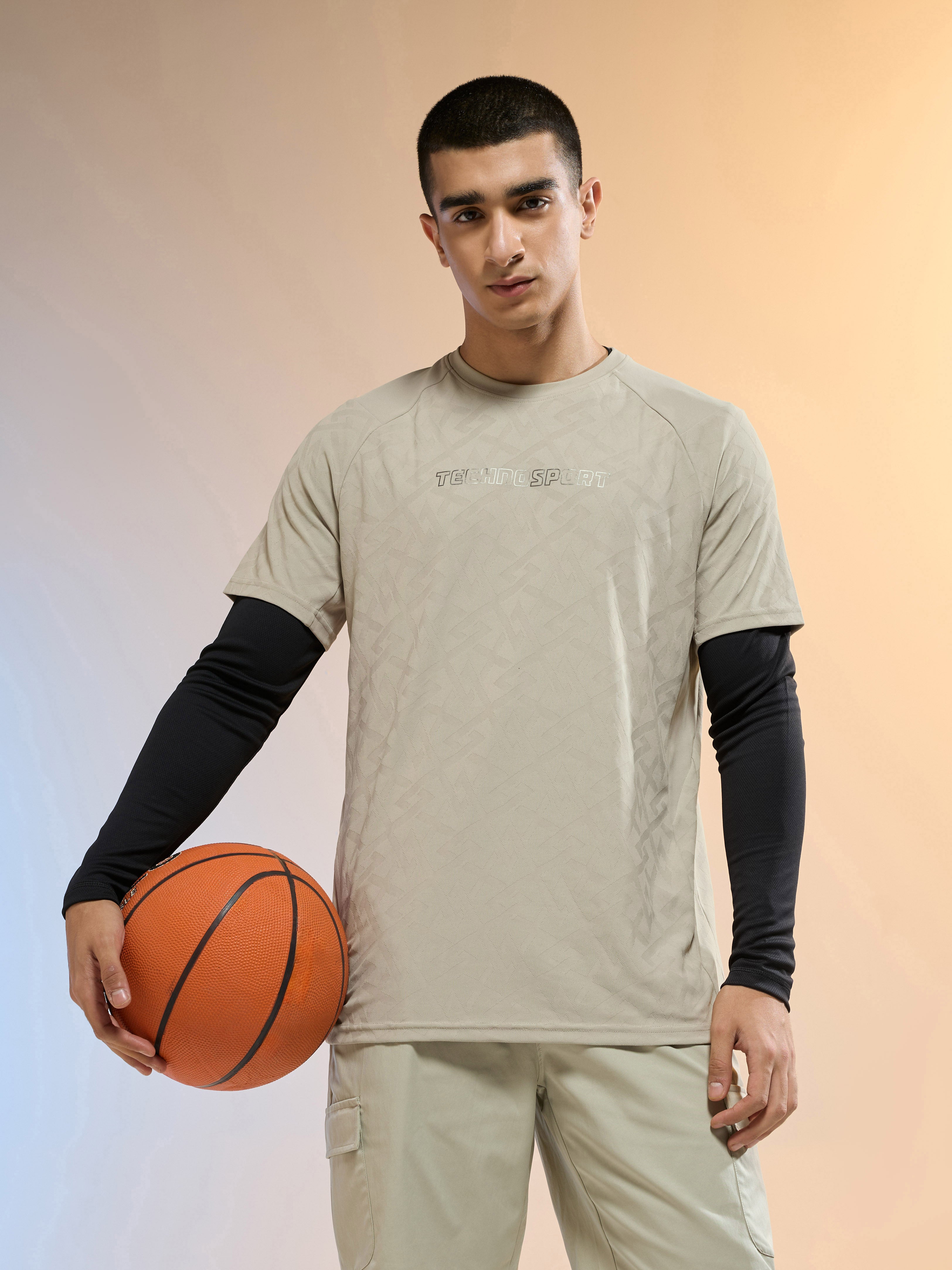 Men Jacquard Slim Fit Round Neck Sports T-shirt with MATPIQ