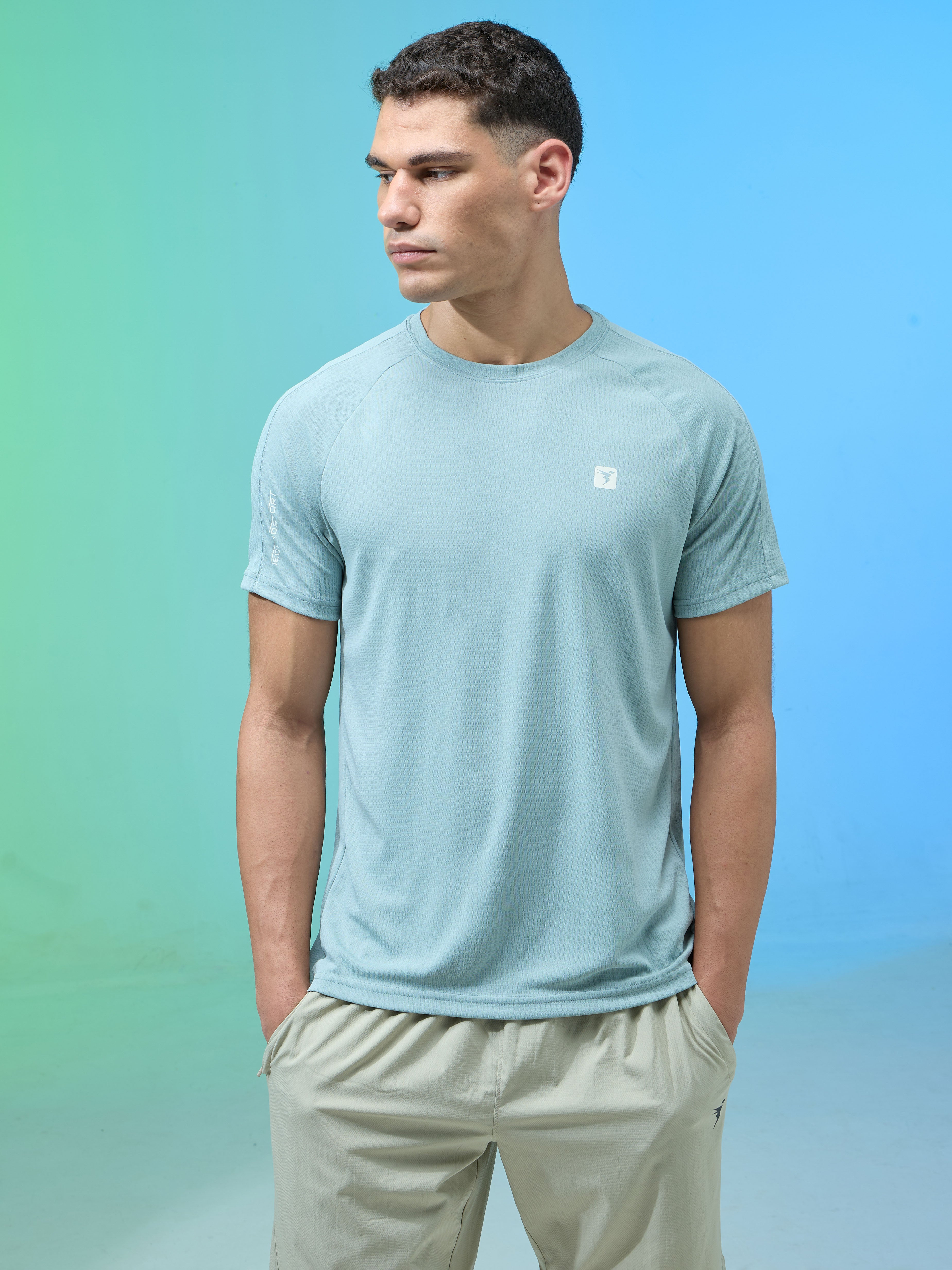 Men Solid Slim Fit Round Neck Sports T-shirt with TECHNOCOOL+
