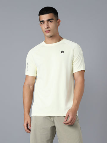 Men Solid Slim Fit Round Neck Sports T-shirt with TECHNOCOOL+