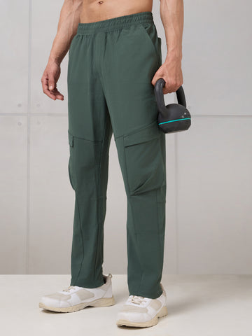 Men Active Out Cargo Trackpants with DURACOOL+