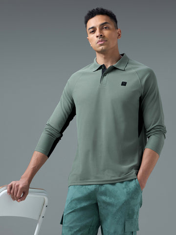 Men Colorblock Slim Fit Polo T-shirt with MATPIQ
