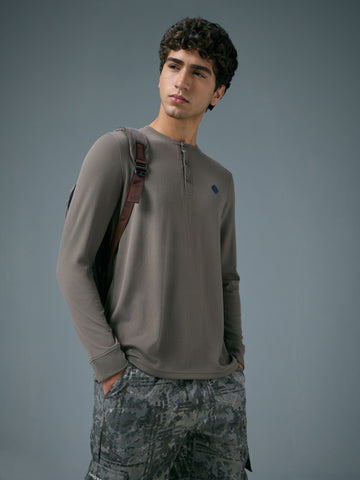 Men Self Design Slim Fit Henley Neck Sports T-Shirt with TECHNOCOOL+