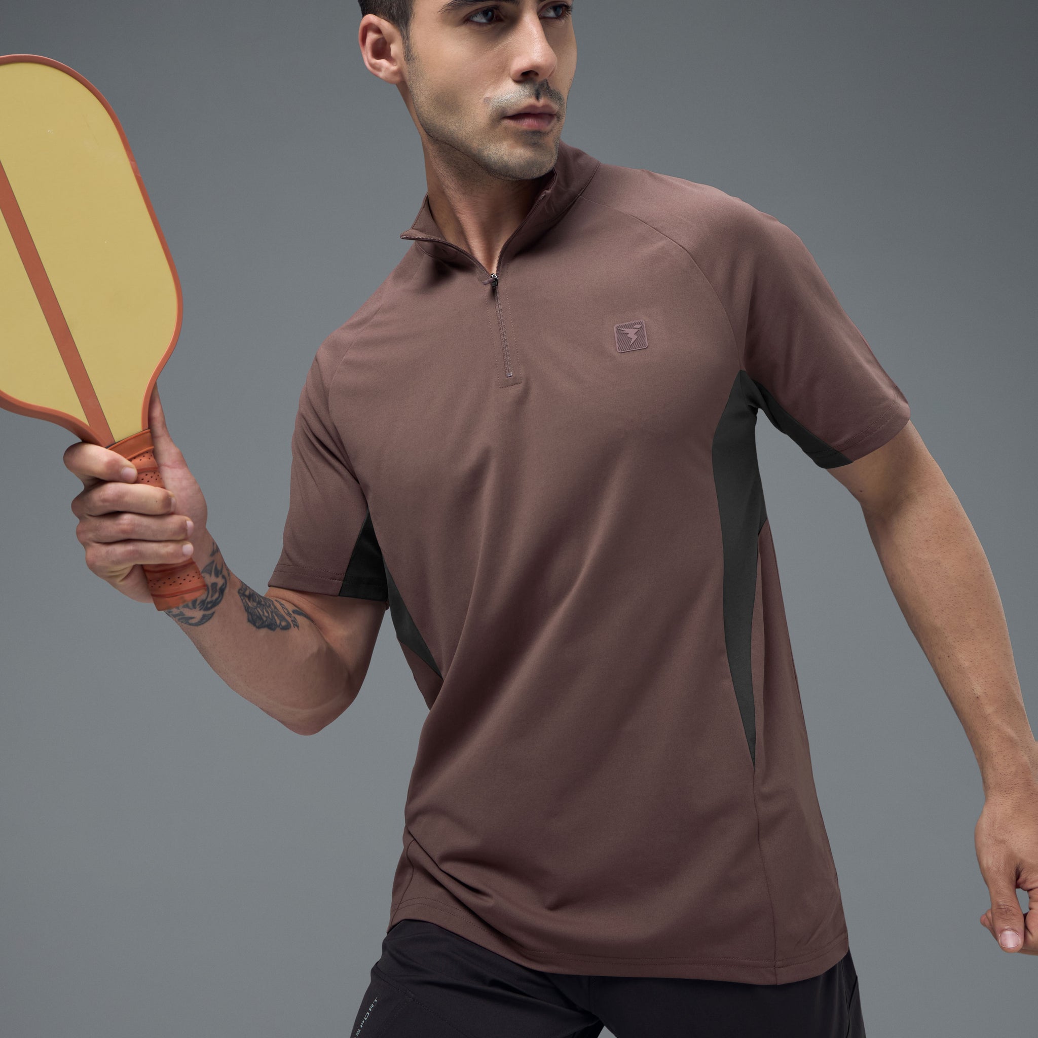 Men Colorblock Slim Fit Mock Neck Sports T-shirt with COTFLEX