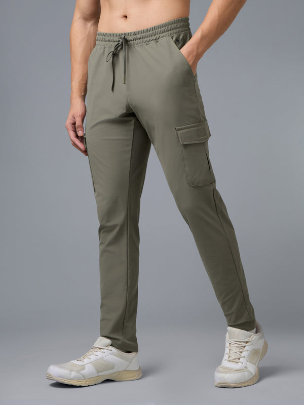 Men Solid Relax Fit Cargo Trackpants with DURACOOL+
