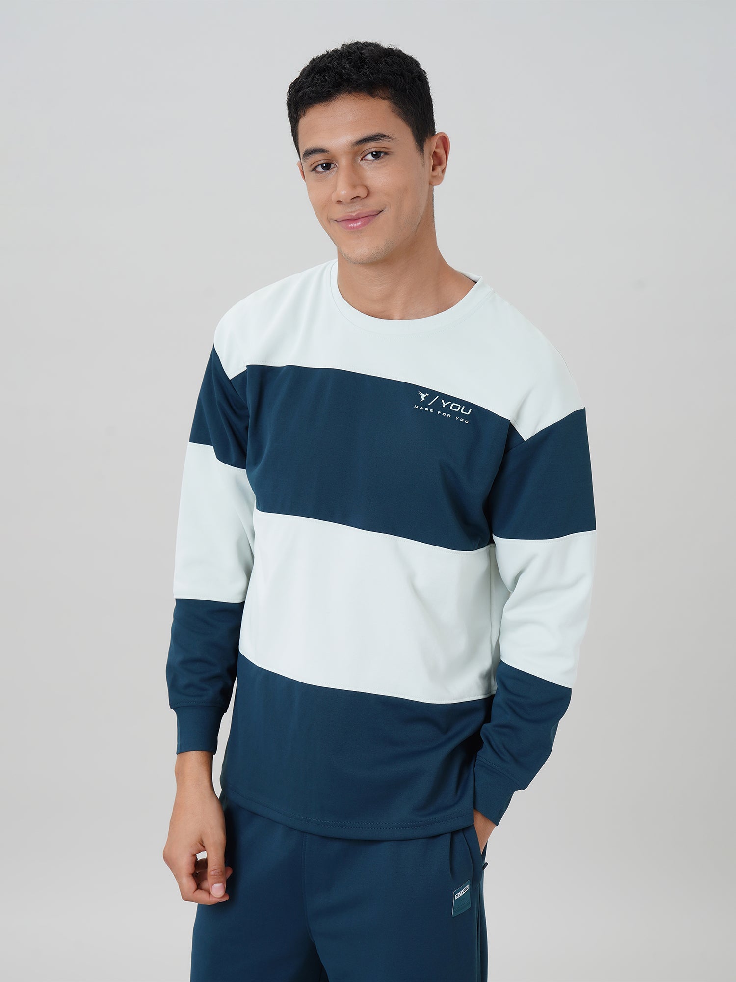 Men's Colorblock Crewneck Drop-Shoulder Sweatshirt with CLOUDFLEX