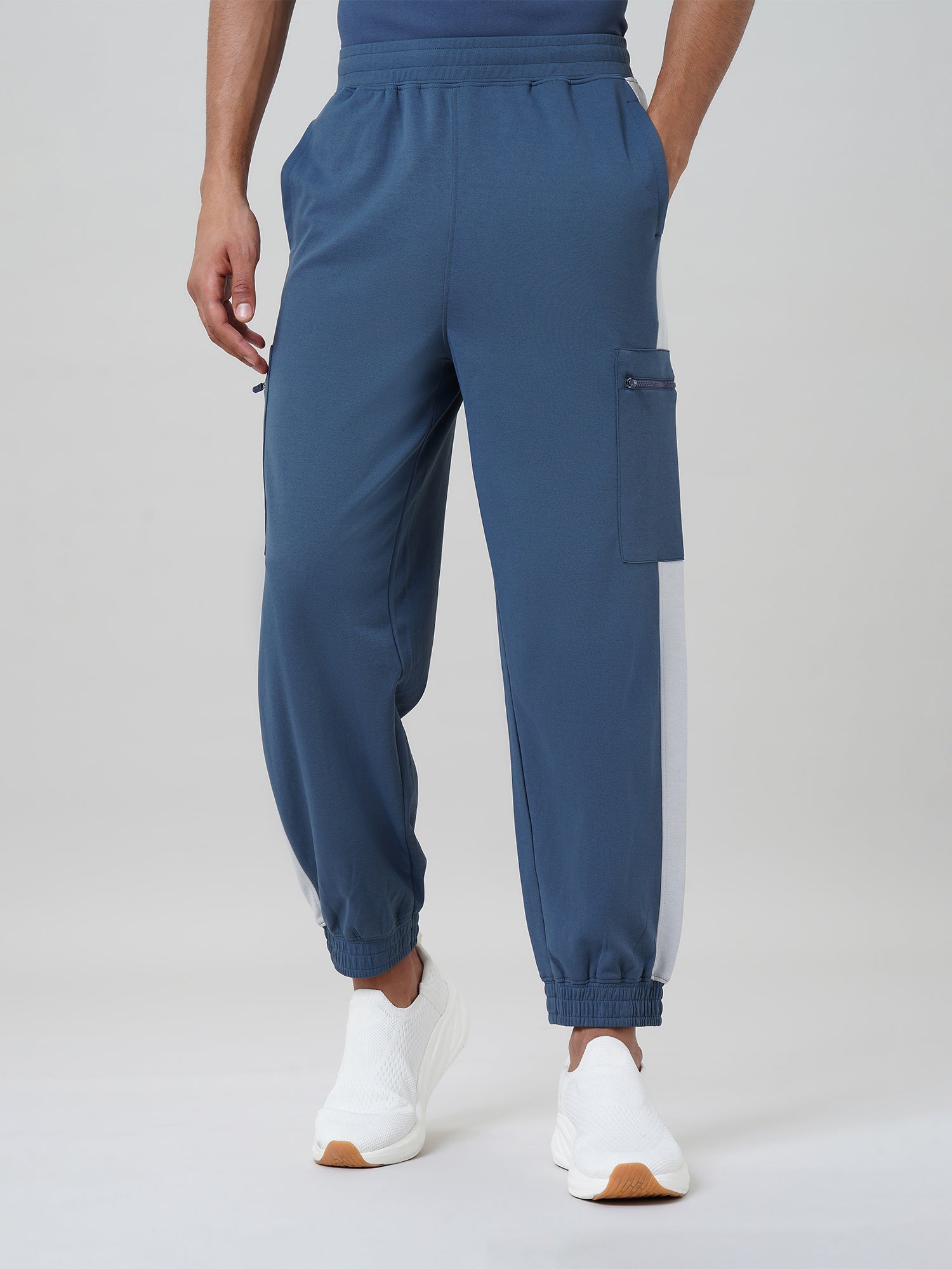 Men's Colorblock  Regular Fit Cargo Joggers with CLOUDFLEX