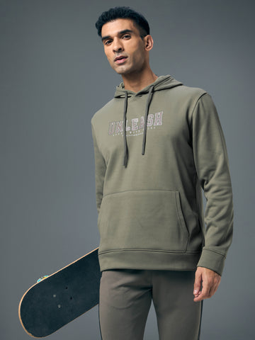 Men Printed Slim Fit Hooded Sweatshirt with TECHNOWARM+