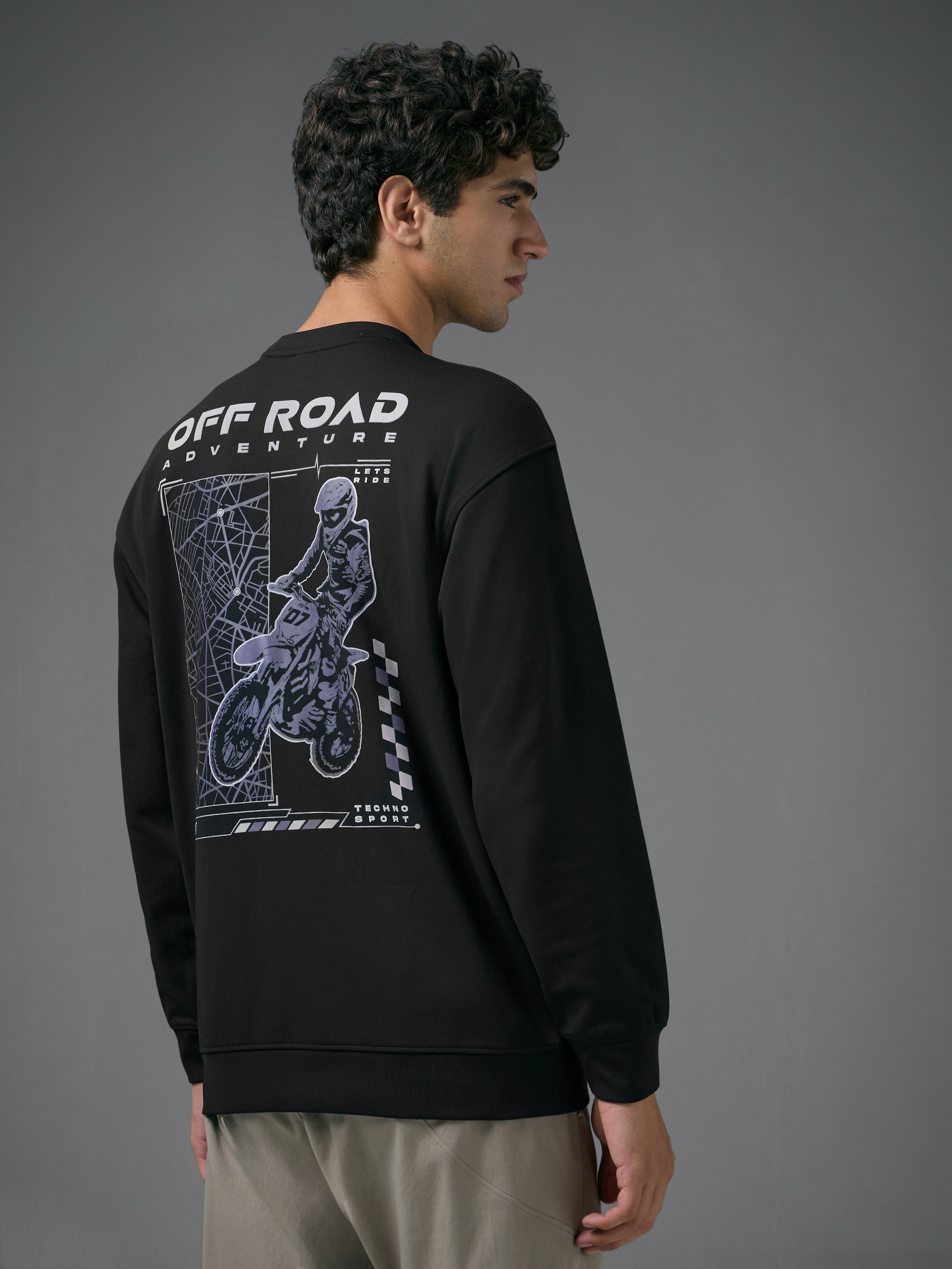 Men Printed Slim Fit Crew Neck Sweatshirt with ELASTO PLUS